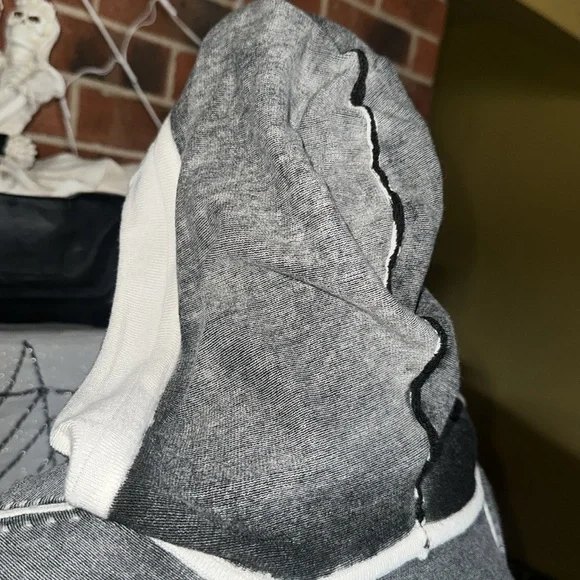 Y2K SINFUL black and gray acid wash bell sleeve hoodie with gem red rose - Picture 8 of 11